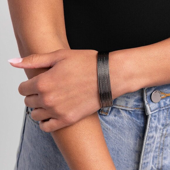 ​Limitlessly Layered - Black Bracelet - Picture 1 of 2
